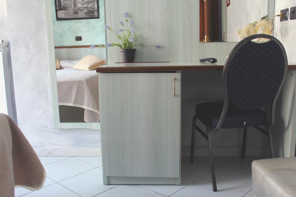 Posta Hotel Genoa