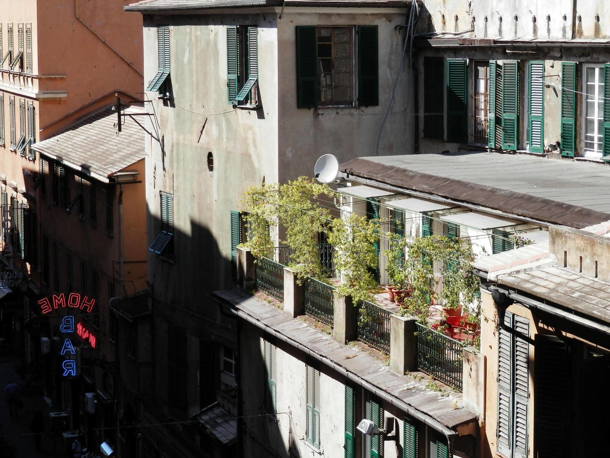 Posta 3* Genoa